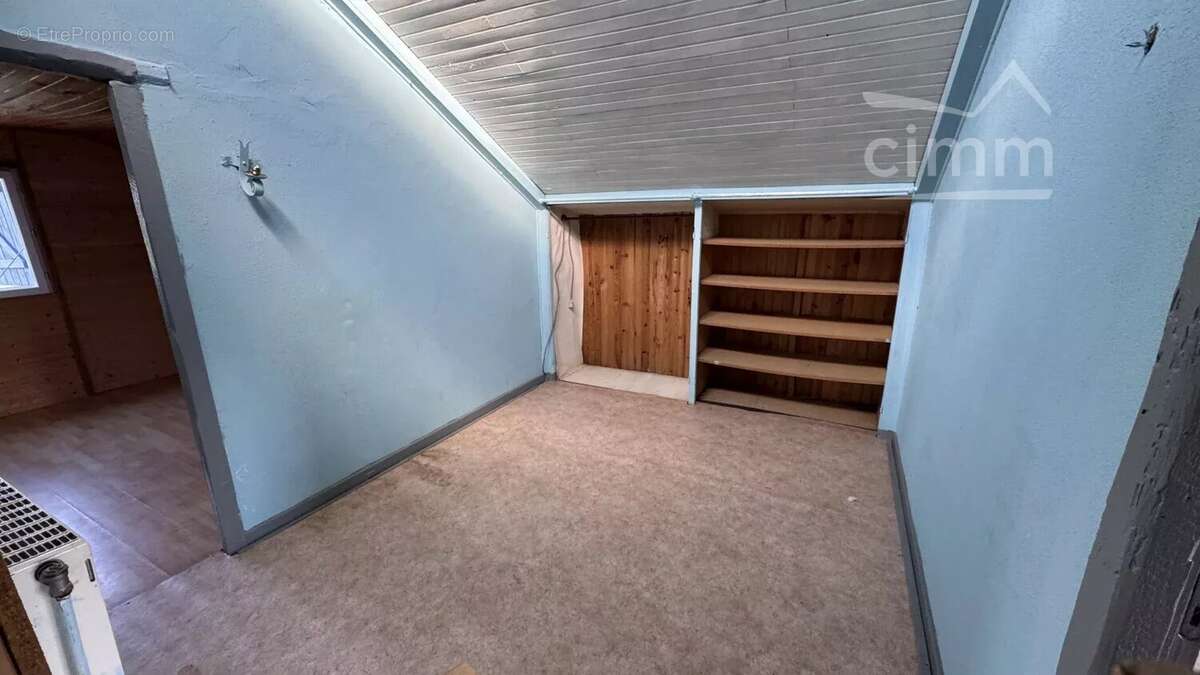 Maison à SAINT-BARTHELEMY-DE-VALS