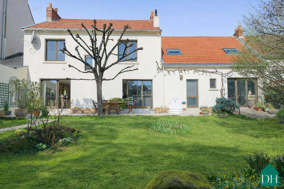 Maison à NANTES