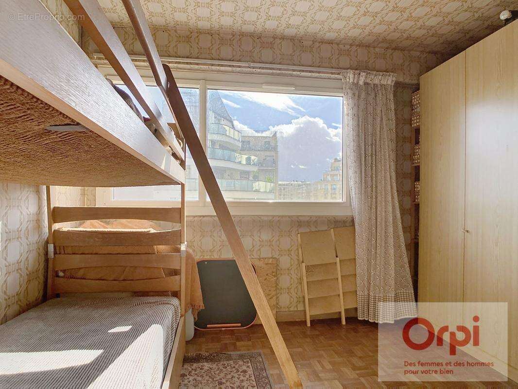 Appartement à ISSY-LES-MOULINEAUX