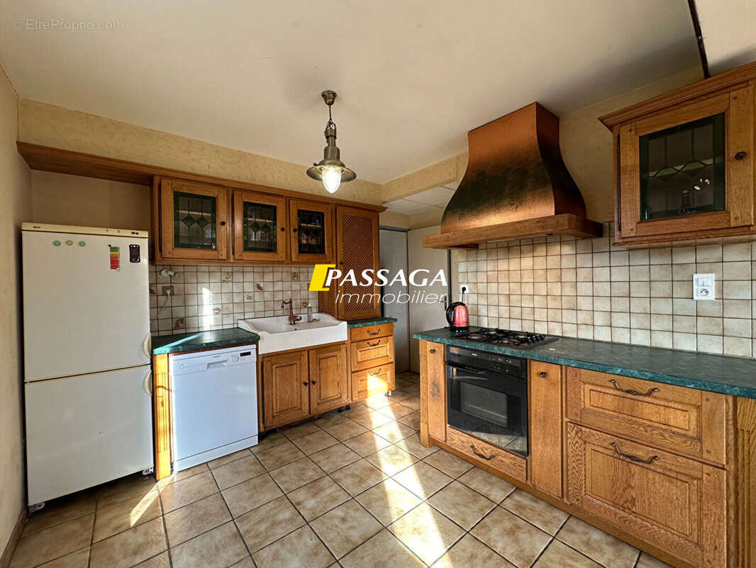 Maison à AGEN-D'AVEYRON