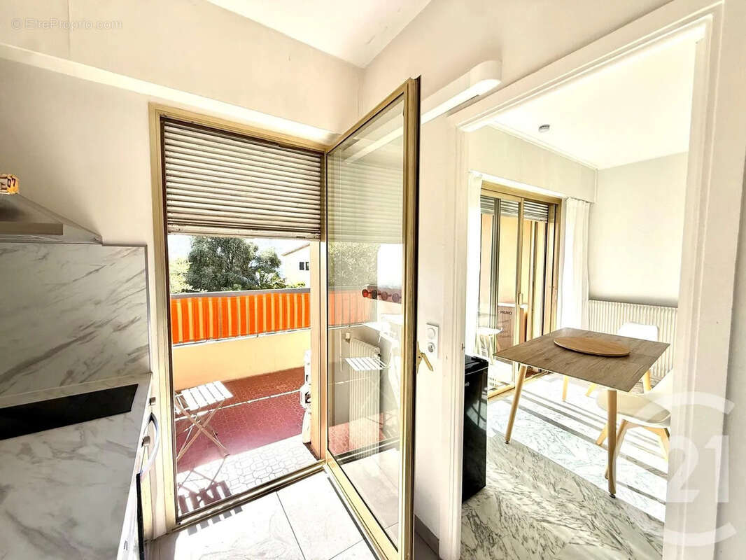Appartement à BEAULIEU-SUR-MER