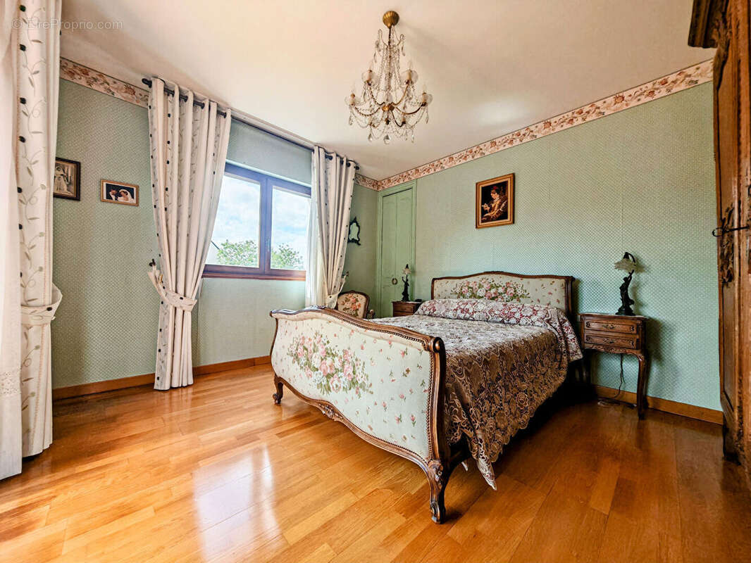 Maison à SAINT-MARTIN-DE-FONTENAY