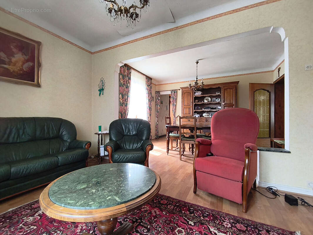 Maison à NOUSSEVILLER-SAINT-NABOR