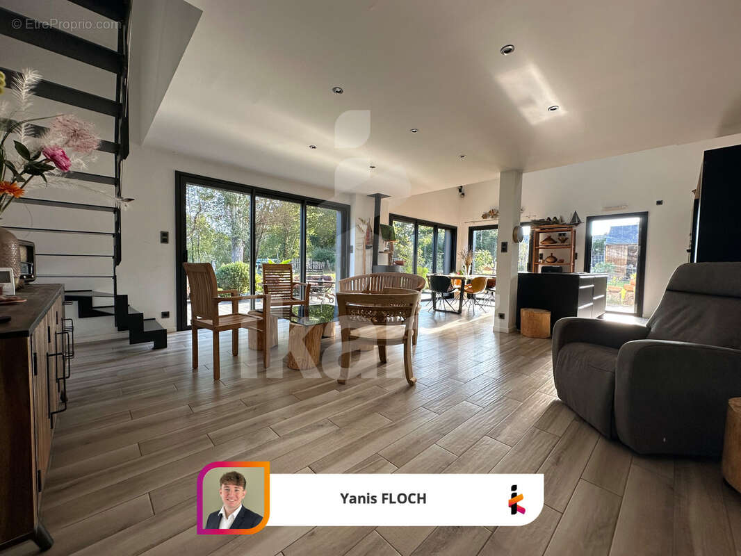 Maison à SAINT-ARMEL