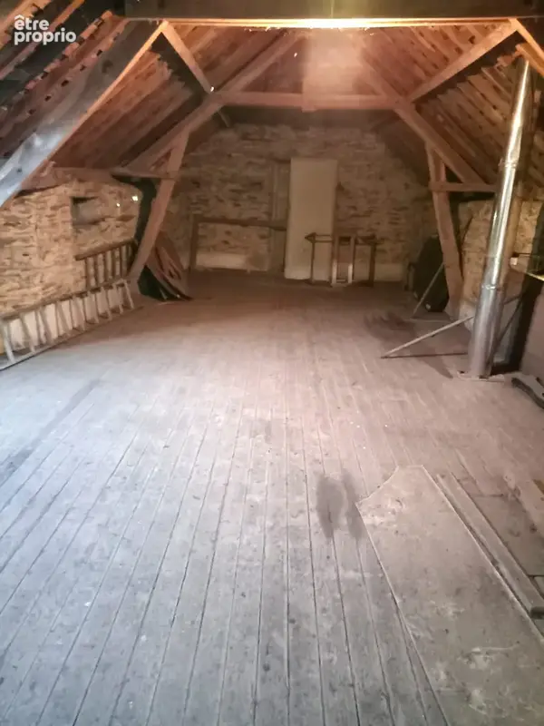 Maison 118 m² à La Chapelle-Glain  - photo 6