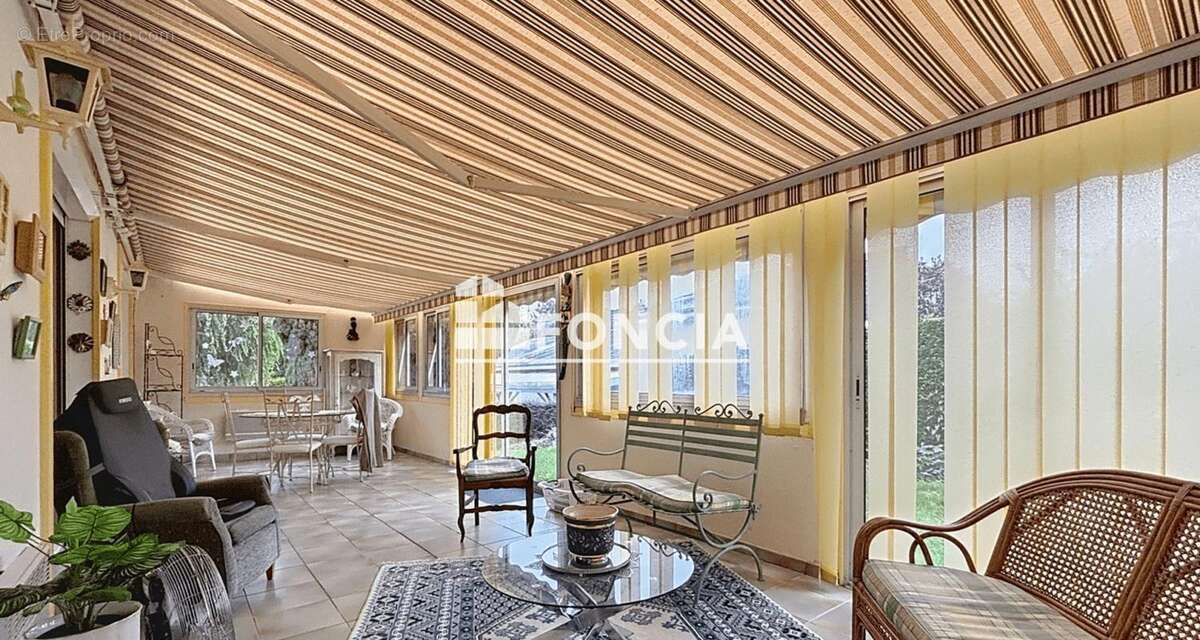 Maison à BIEVILLE-BEUVILLE