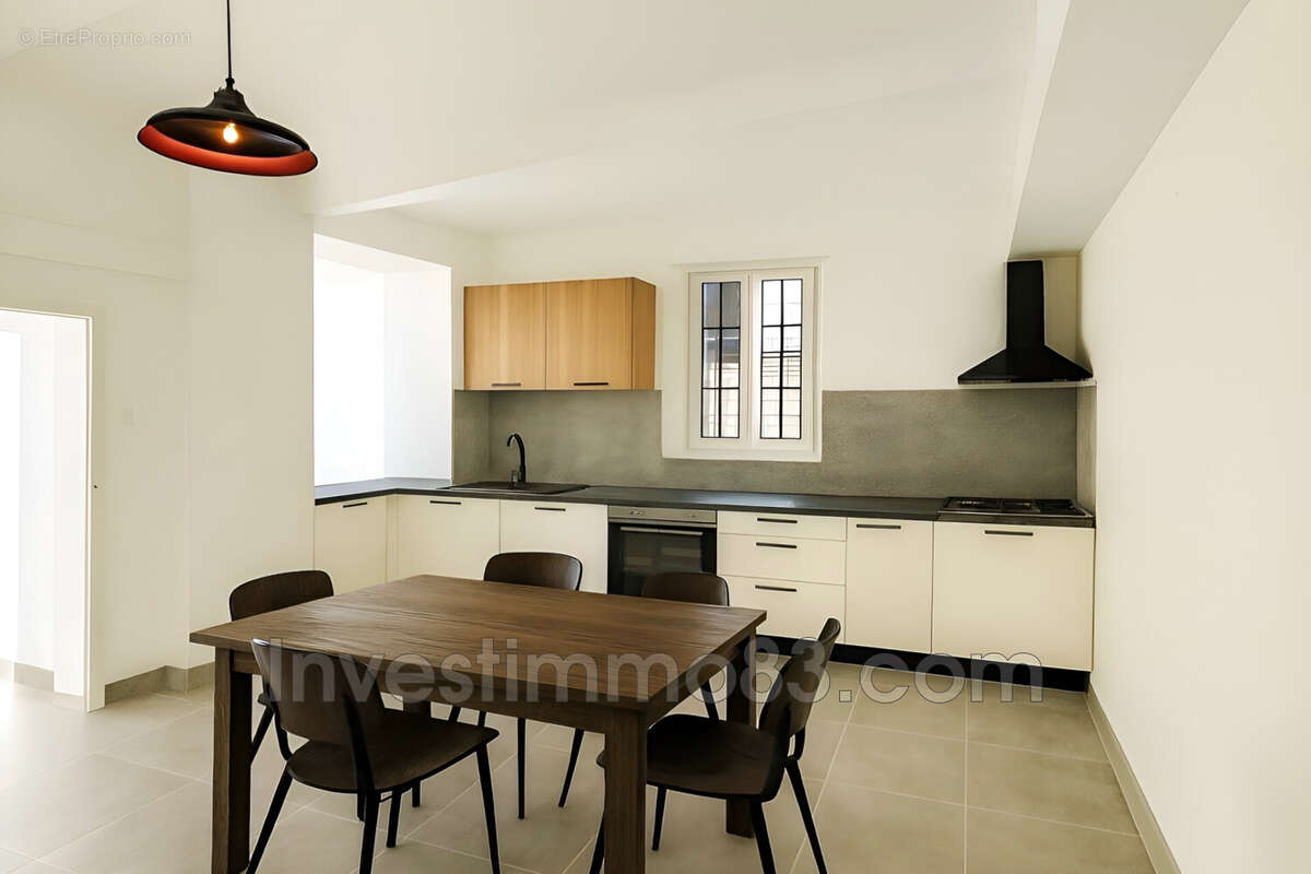 Appartement à PERTUIS