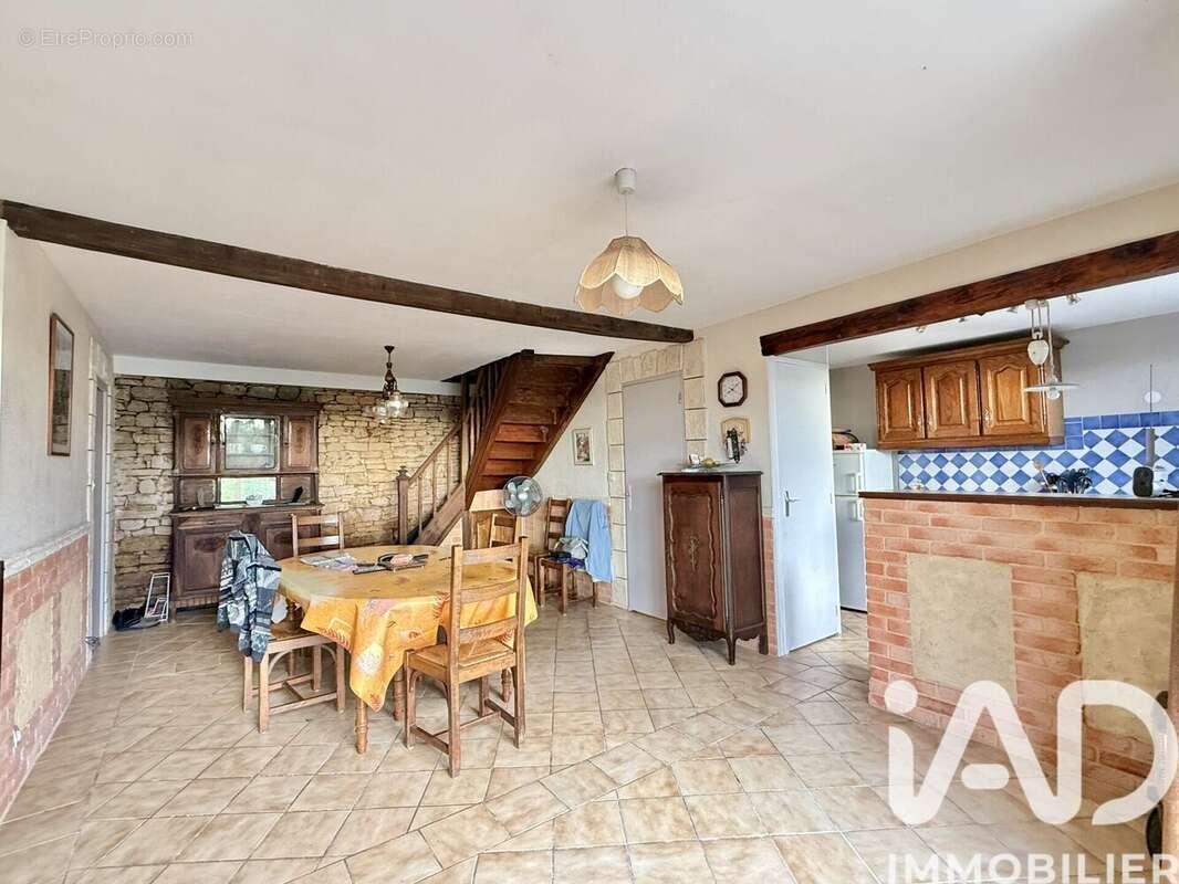 Maison 120 m² à Bouzic  - photo 9