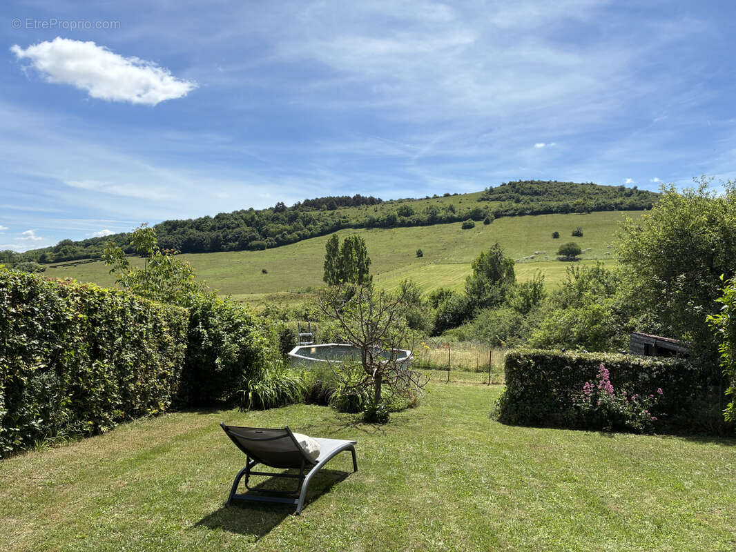 Maison à JAMBLES