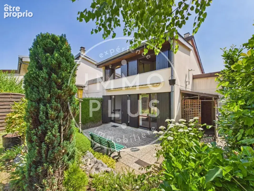 Vente - Maison - 4 pièces + cuisine - 97,02 m² - 560 000 € - - photo 8