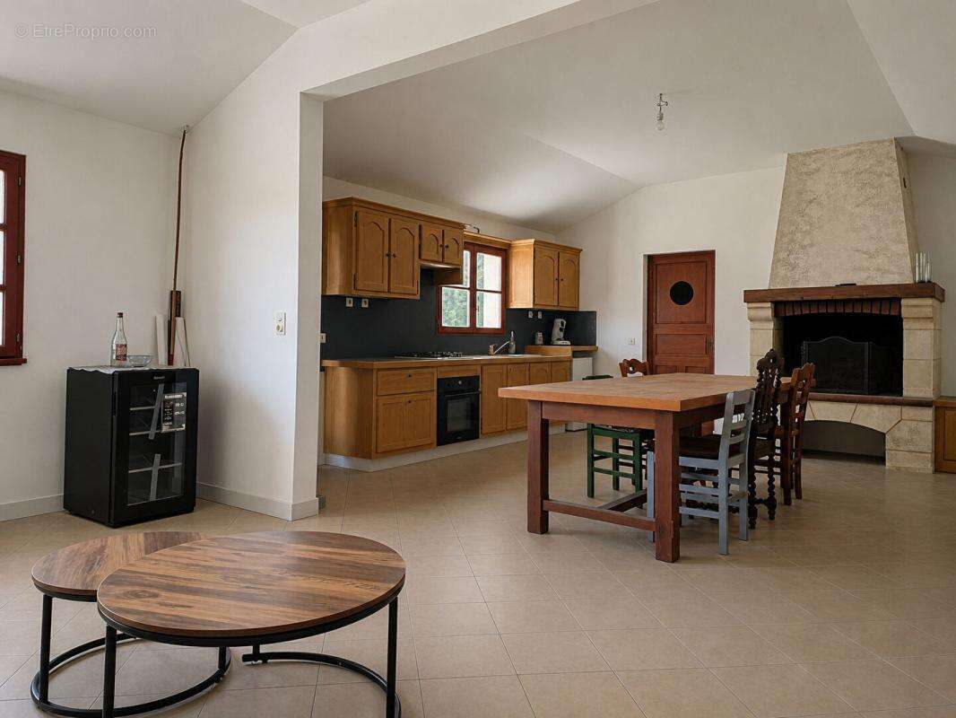 Maison sur sous-sol 4 chambres avec dépendance - VERNANTES (49390) - photo 13