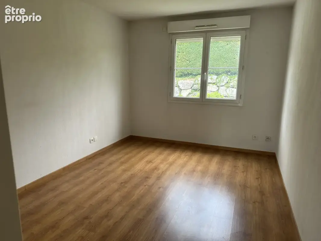 LA FOUILLOUSE Appartement T4 avec terrasse et garages - photo 8