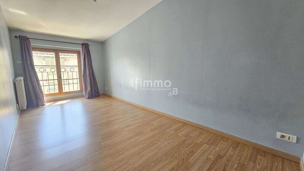 Maison à LE MUY