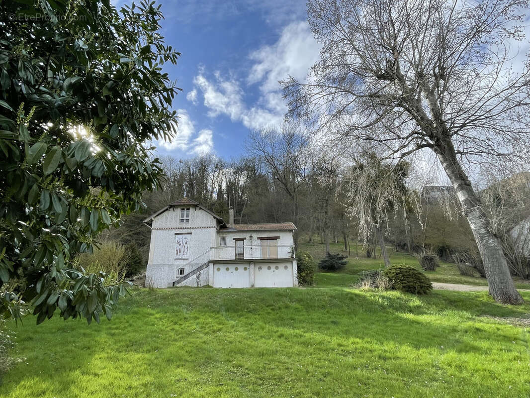 Terrain à VILLENNES-SUR-SEINE