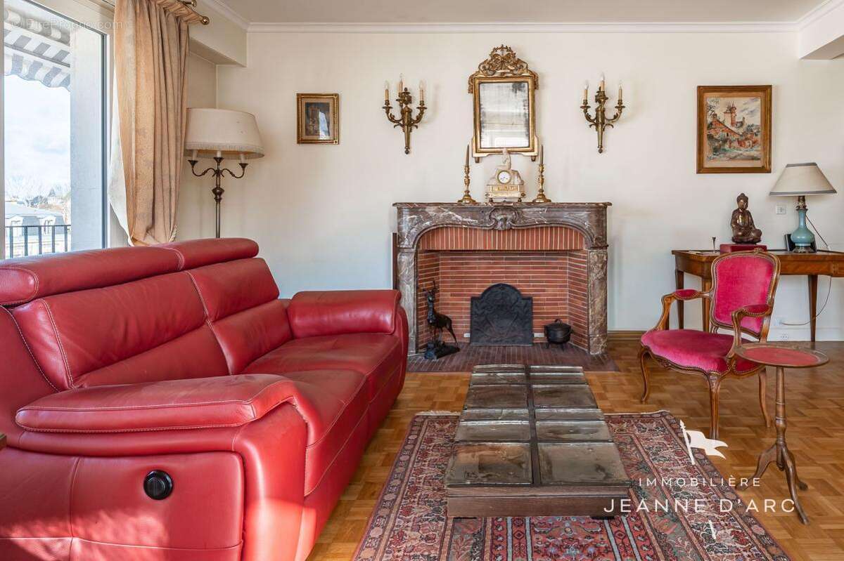 Appartement à VERSAILLES