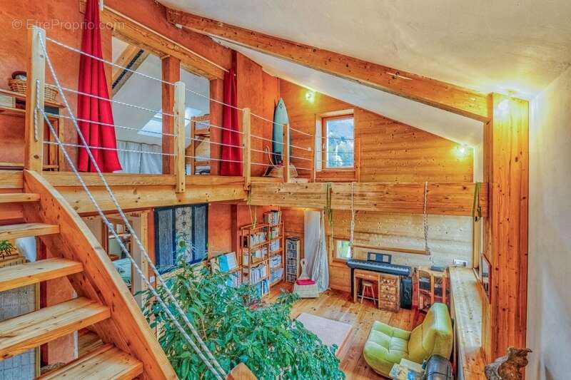 Maison à VAULNAVEYS-LE-HAUT
