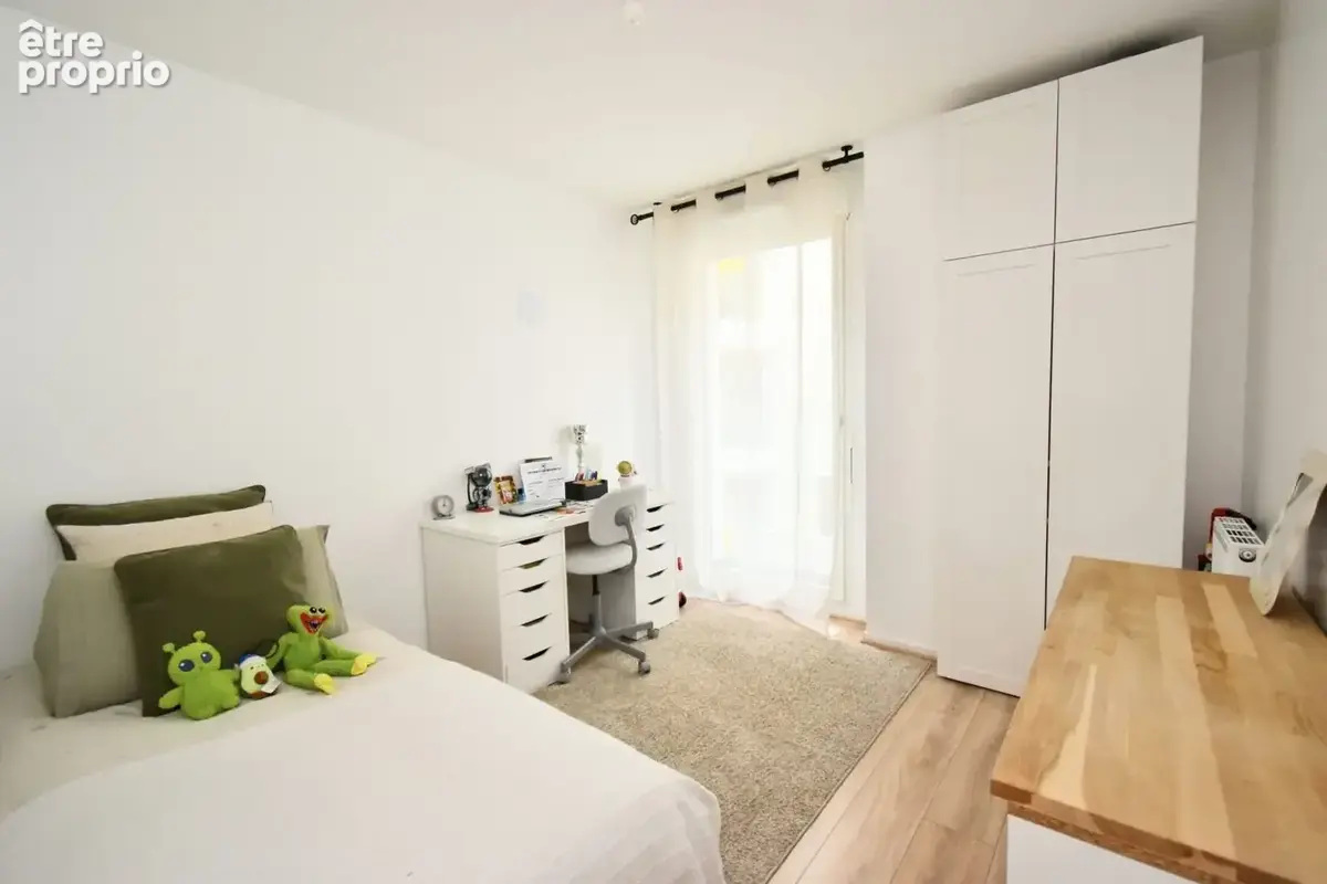 Superbe T4 avec balcon  et parking - Asnières-sur-Seine - photo 9