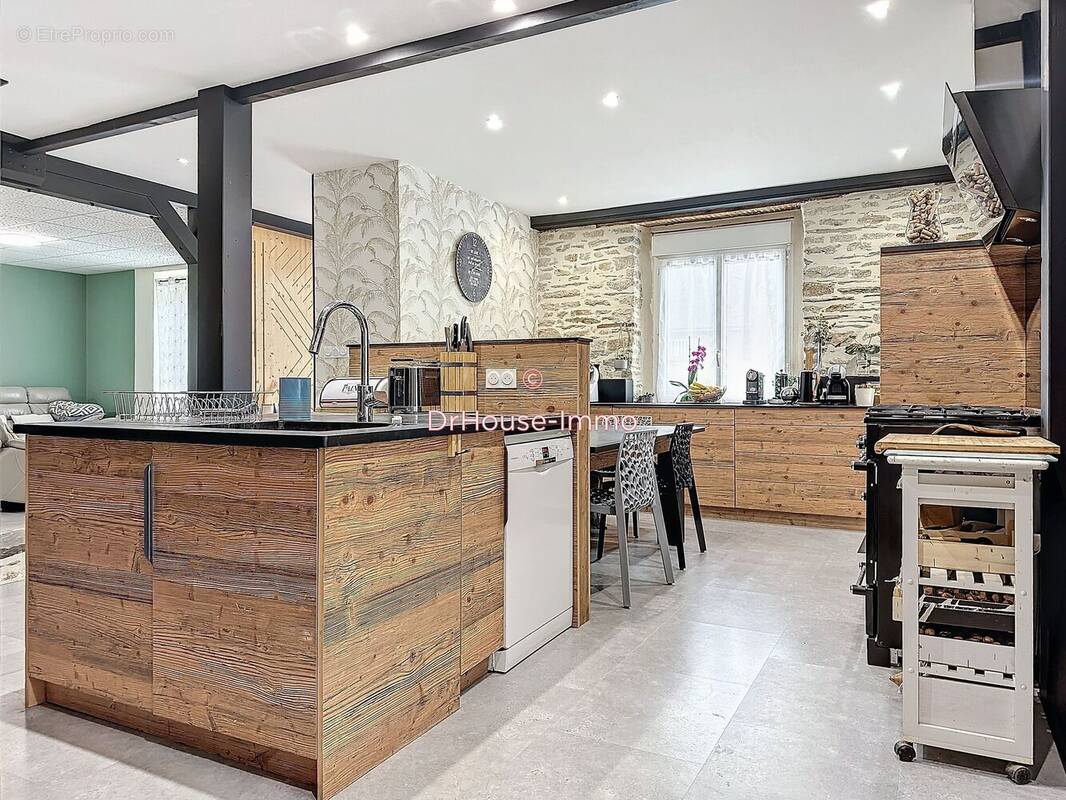 Maison à MALESTROIT