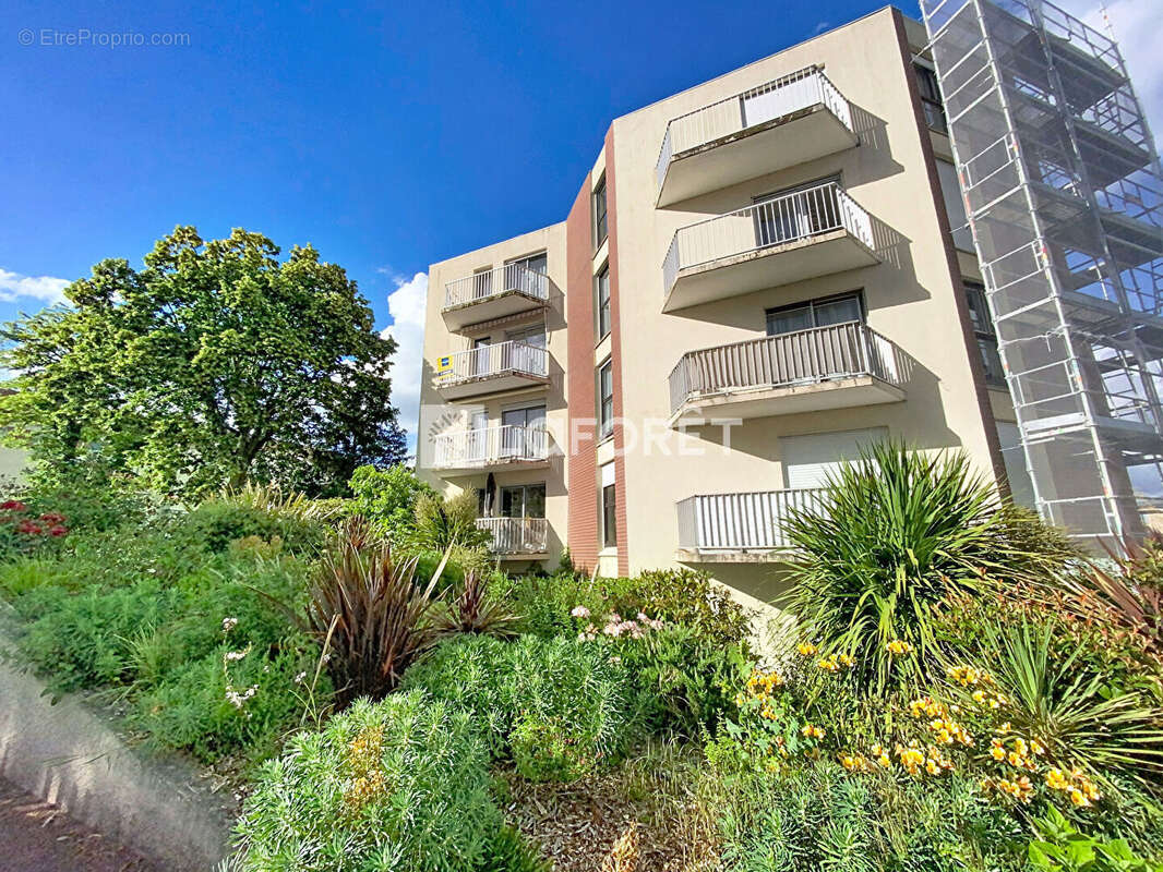 Appartement à VERNEUIL-SUR-SEINE