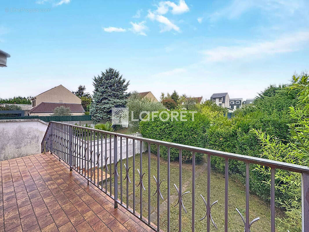 Maison à BONNEUIL-SUR-MARNE