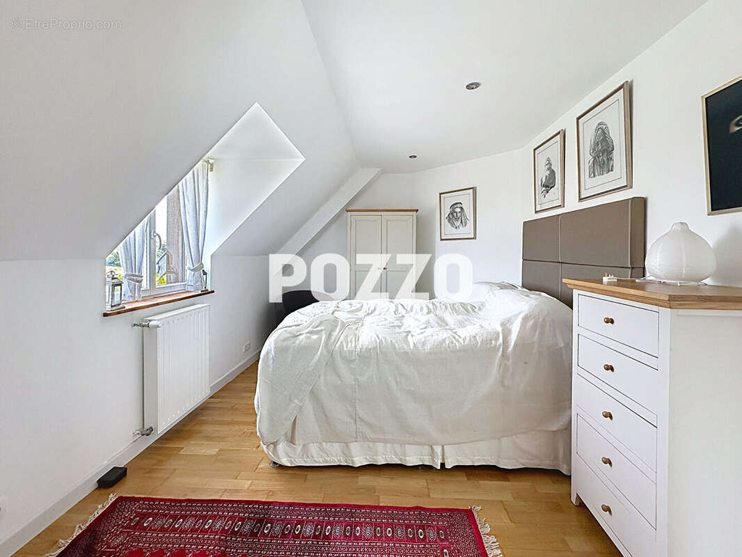 Maison à REFFUVEILLE