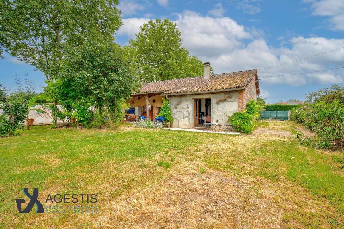   - Maison à LHERM