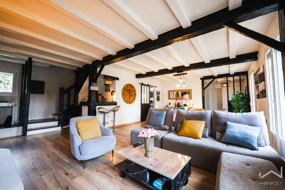 Maison à GRISY-SUISNES