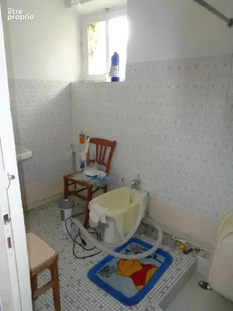 Charmante maison en pierre de deux chambres à rénover, avec une grande grange - photo 8