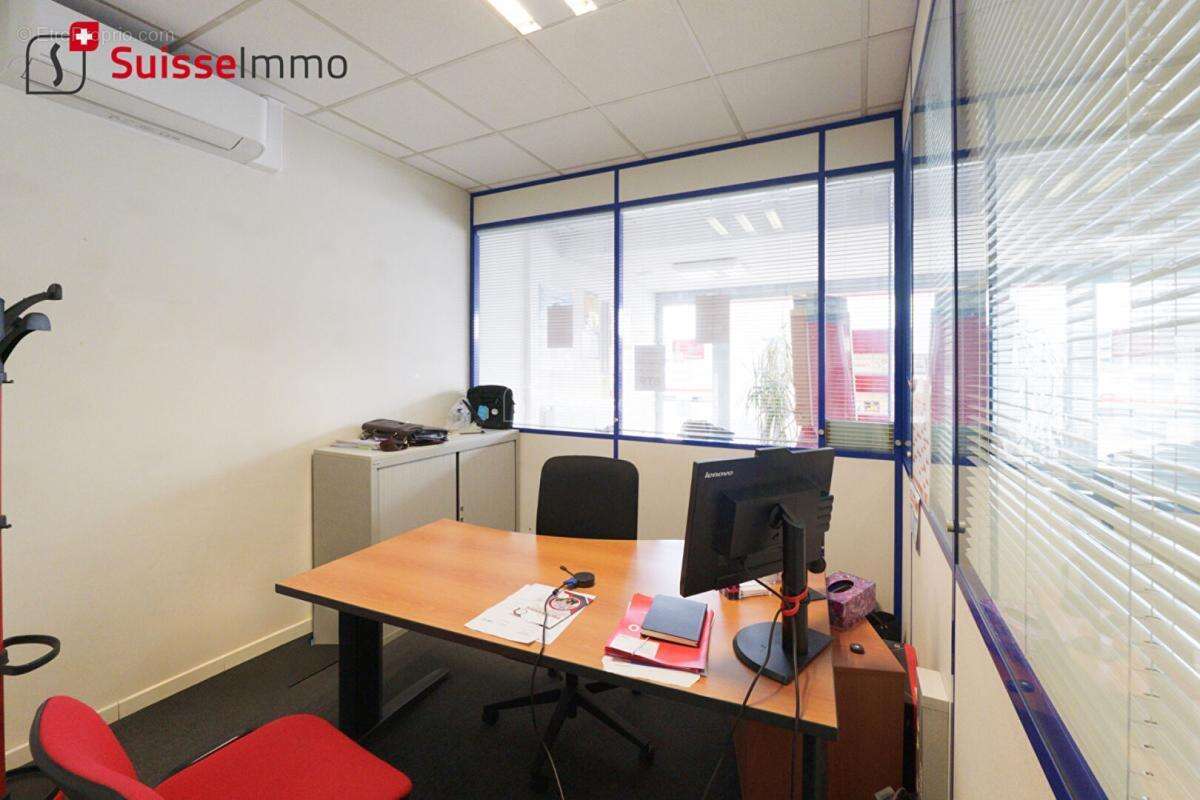 Local commercial  200 m2 - photo 7