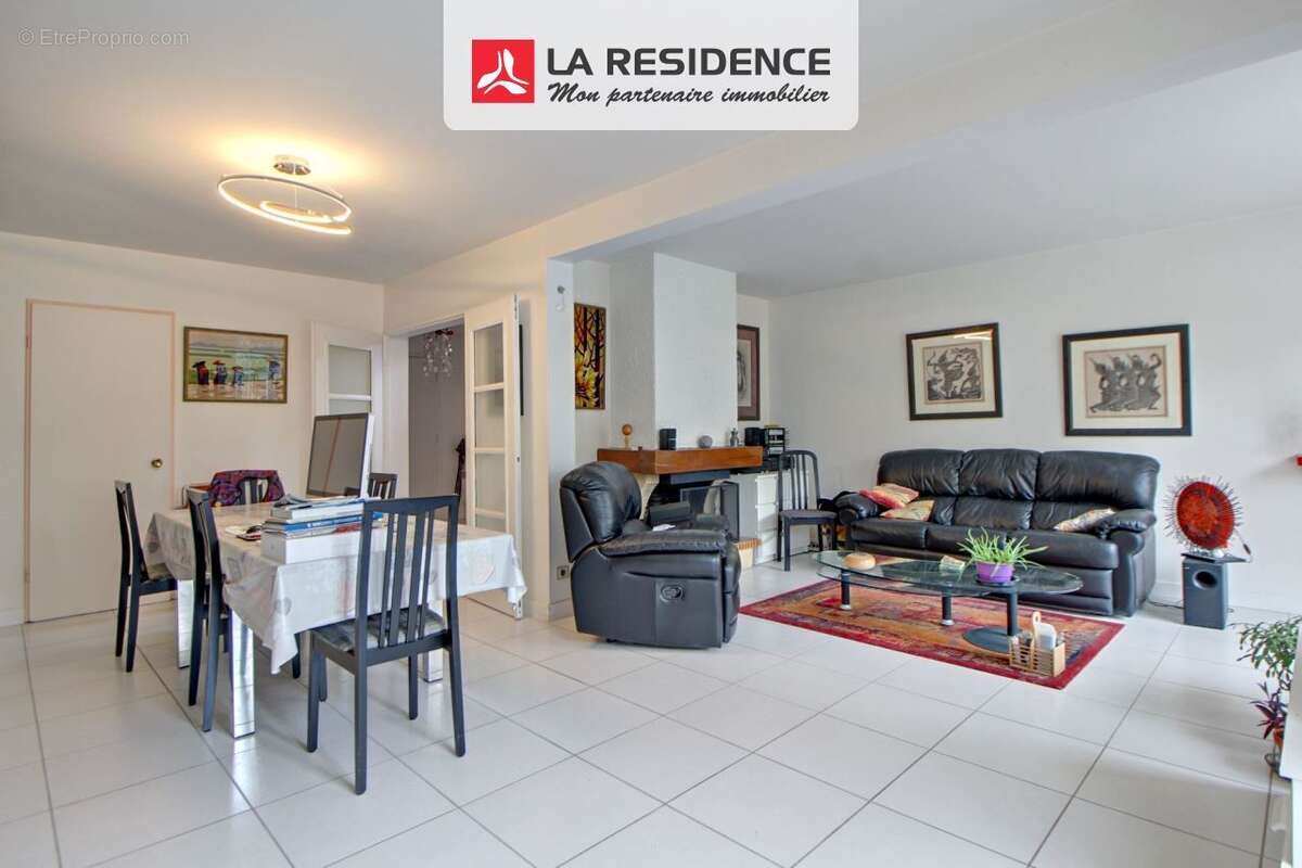 Maison 125 m² à Les Clayes-Sous-Bois  - photo 5