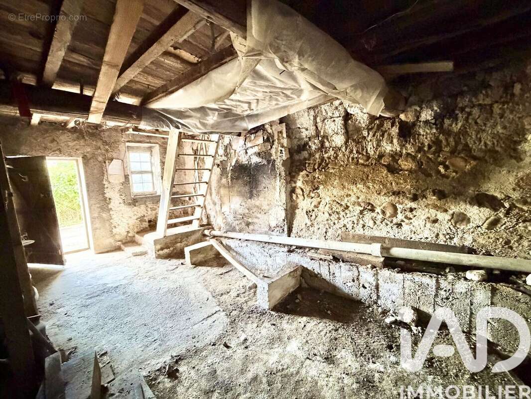 Photo 4 - Maison à SAINT-HILAIRE