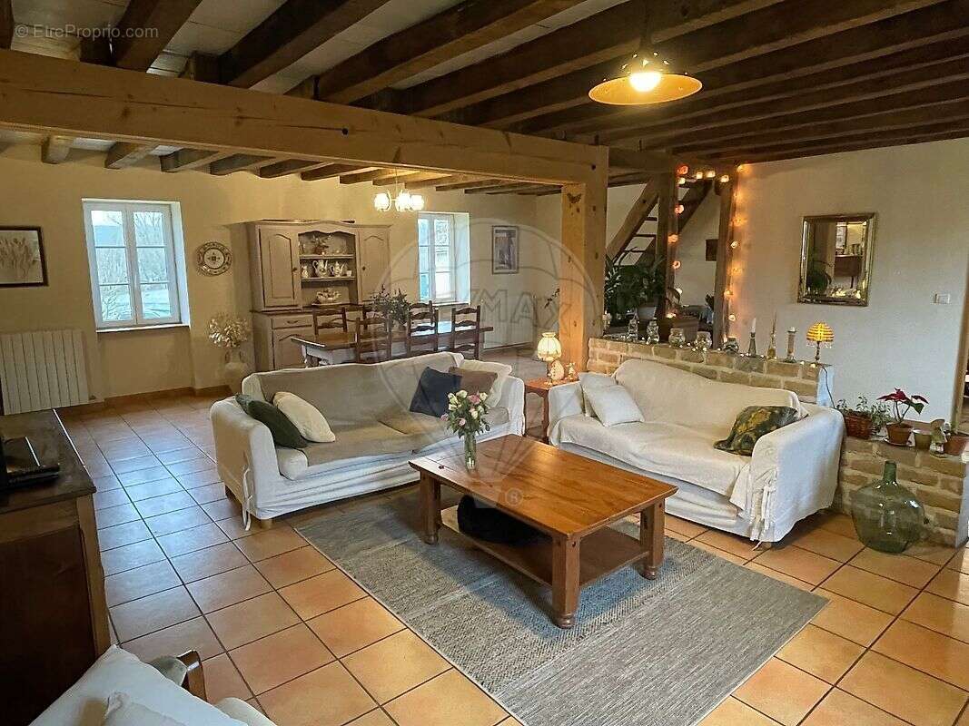 Maison à DECIZE