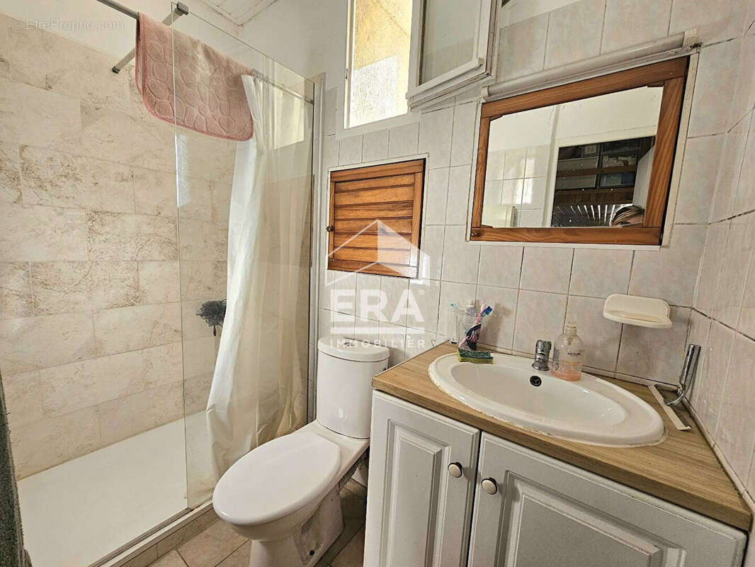 Appartement à PELISSANNE