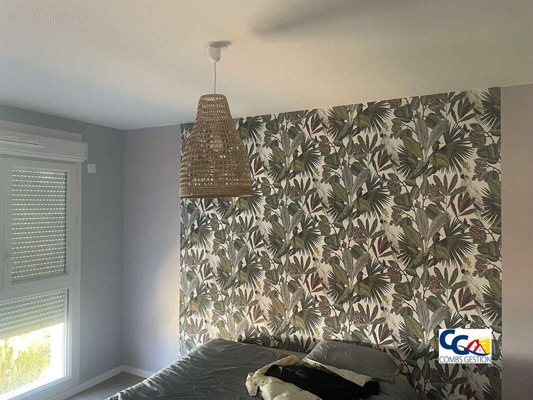 Appartement à COMBS-LA-VILLE