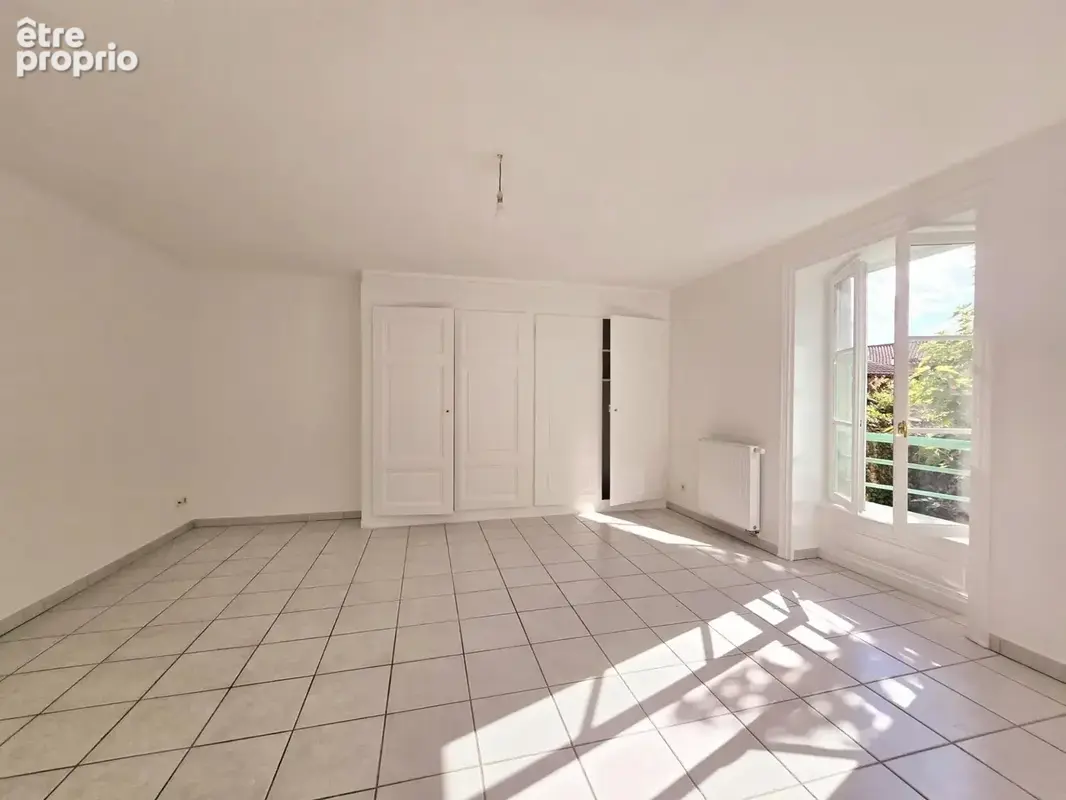 Appartement à ANSE