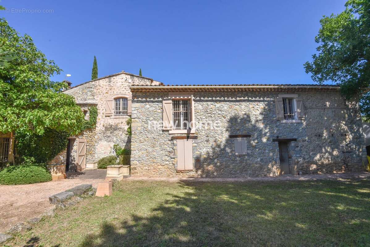 Maison à LORGUES