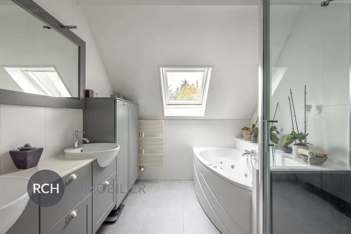 Maison à MONTFORT-L&#039;AMAURY