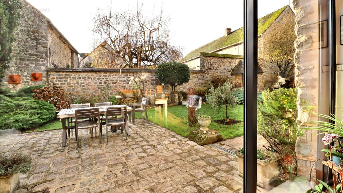 Maison à MOIGNY-SUR-ECOLE