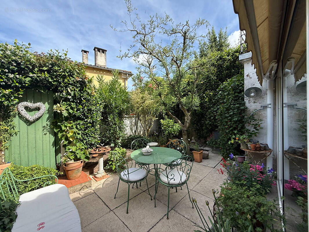 Maison à VILLENEUVE-SUR-LOT