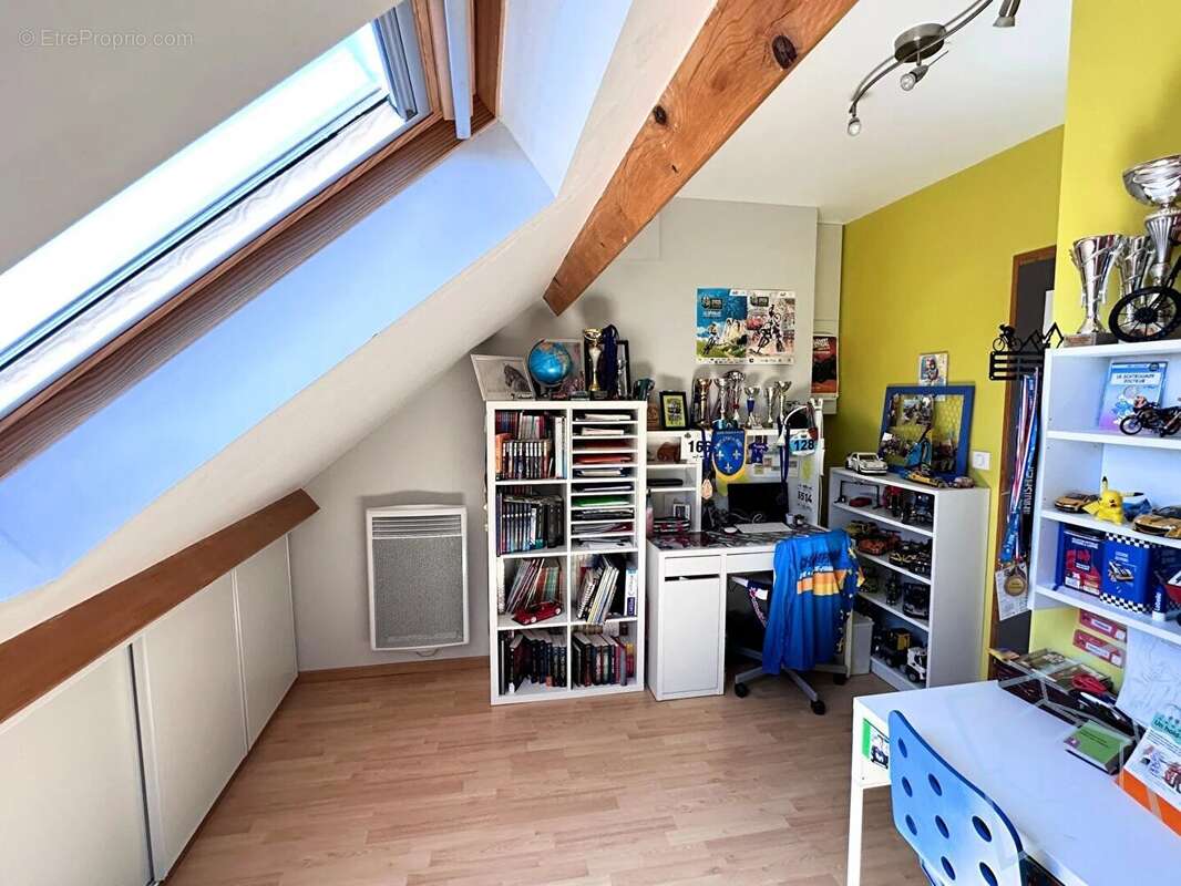 Appartement à VOISINS-LE-BRETONNEUX