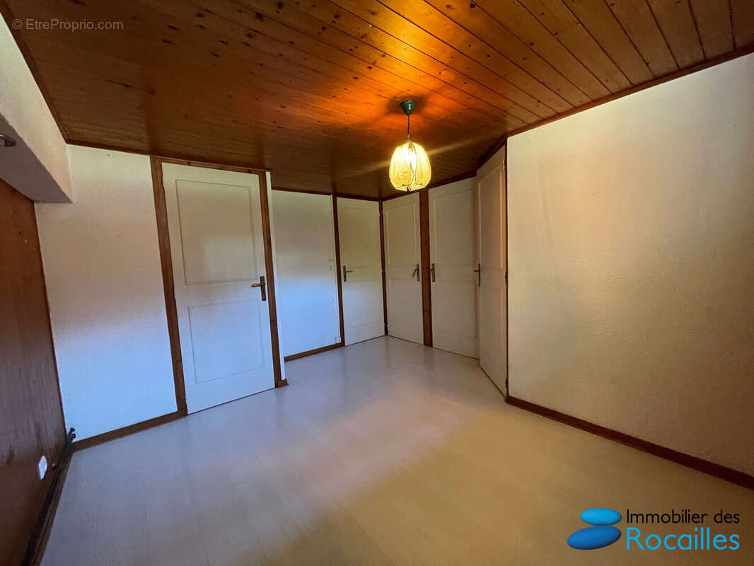 Appartement à AMANCY