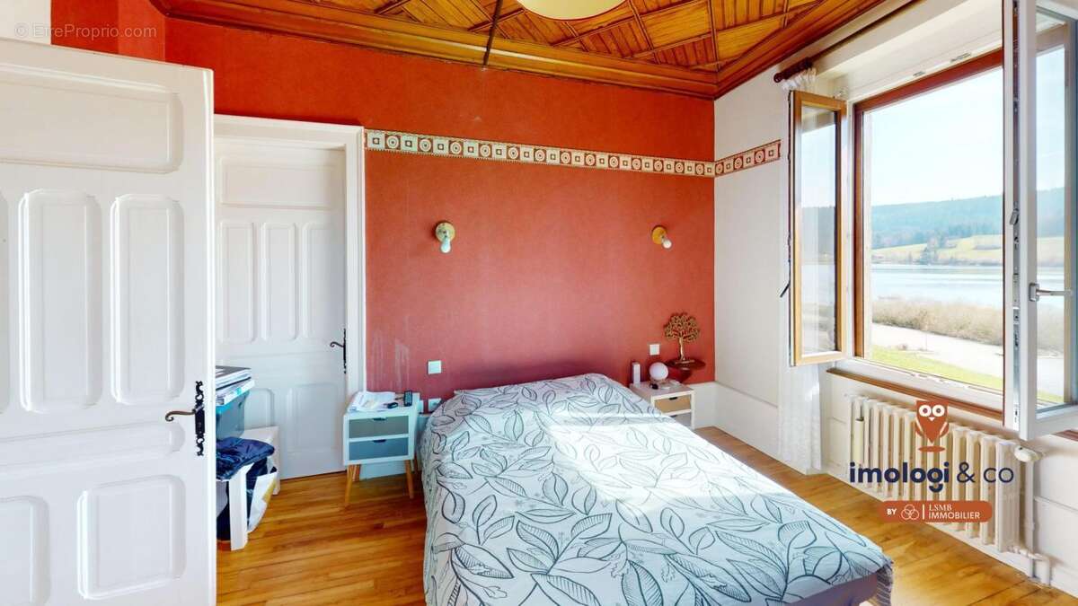 Appartement à SAINT-POINT-LAC