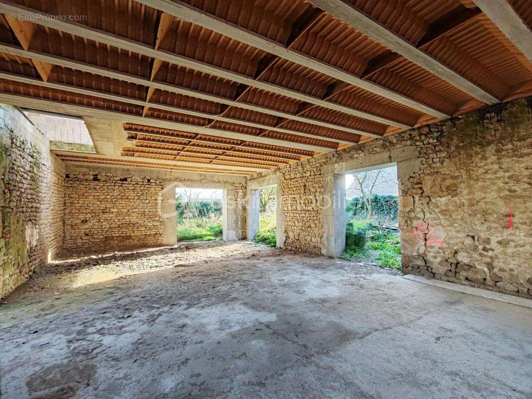 Maison à MEMBROLLES