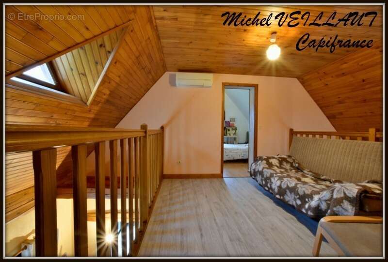 Dpt Allier (03), à vendre TREVOL maison P9 de 193 m² - Terrain de 2 505,00 m² - photo 8