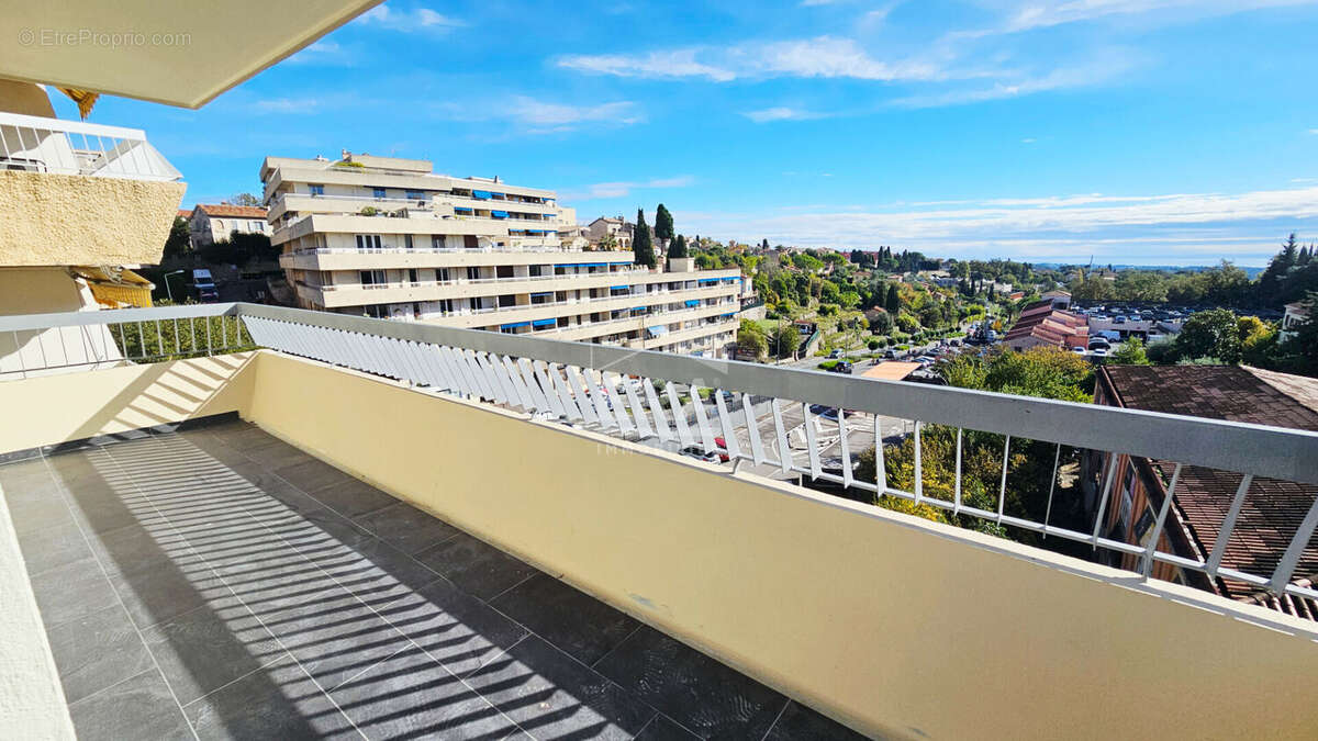 Appartement à VENCE