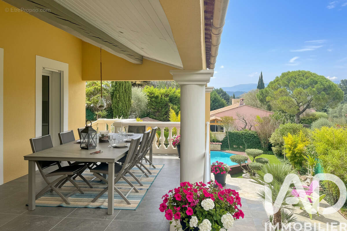 Photo 5 - Maison à PEYPIN