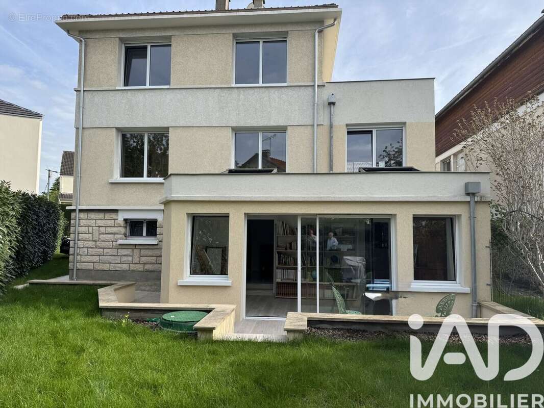 Photo 2 - Maison à MASSY