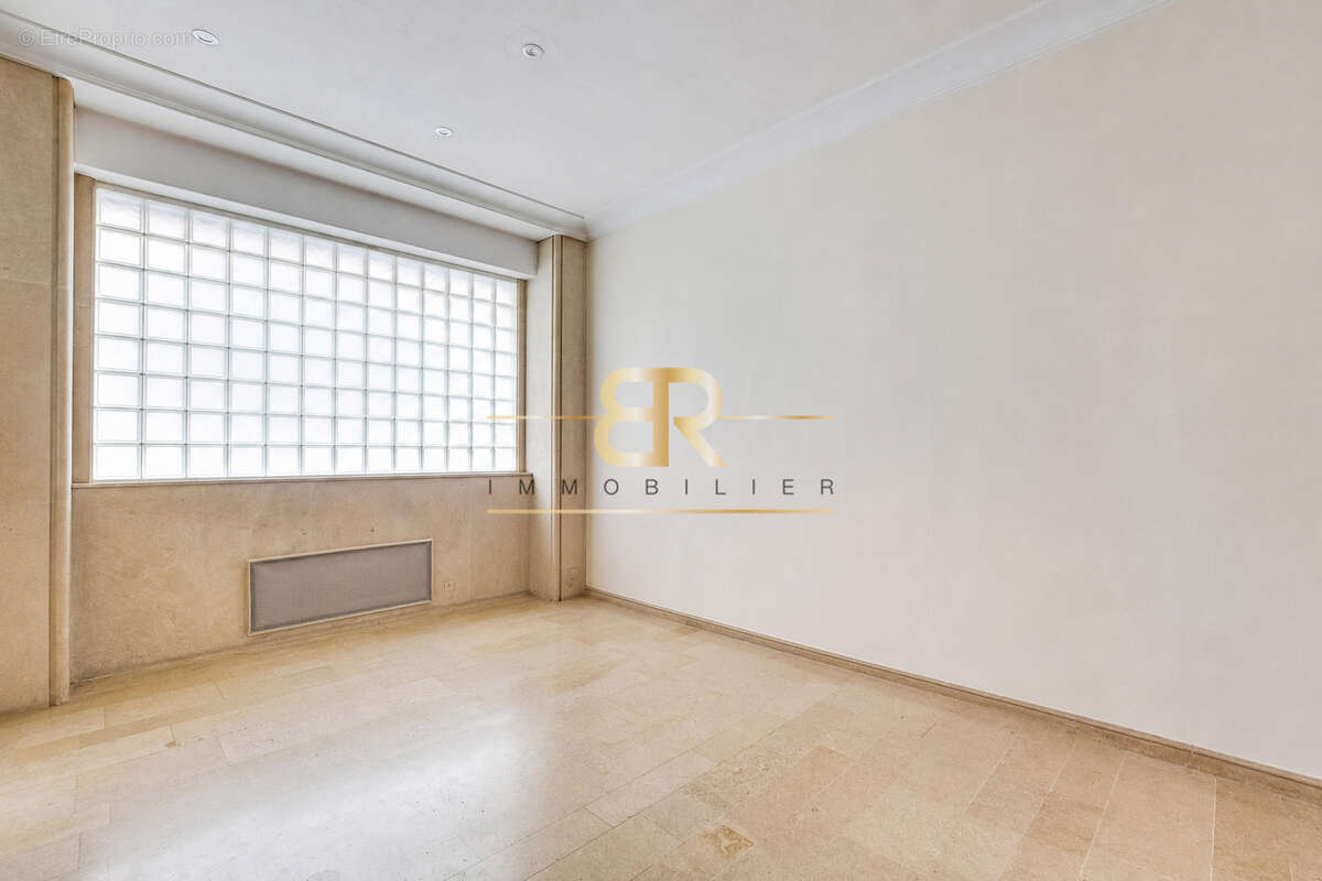 Loft atypique / village faidherbe / usage mixte / très calme - photo 3