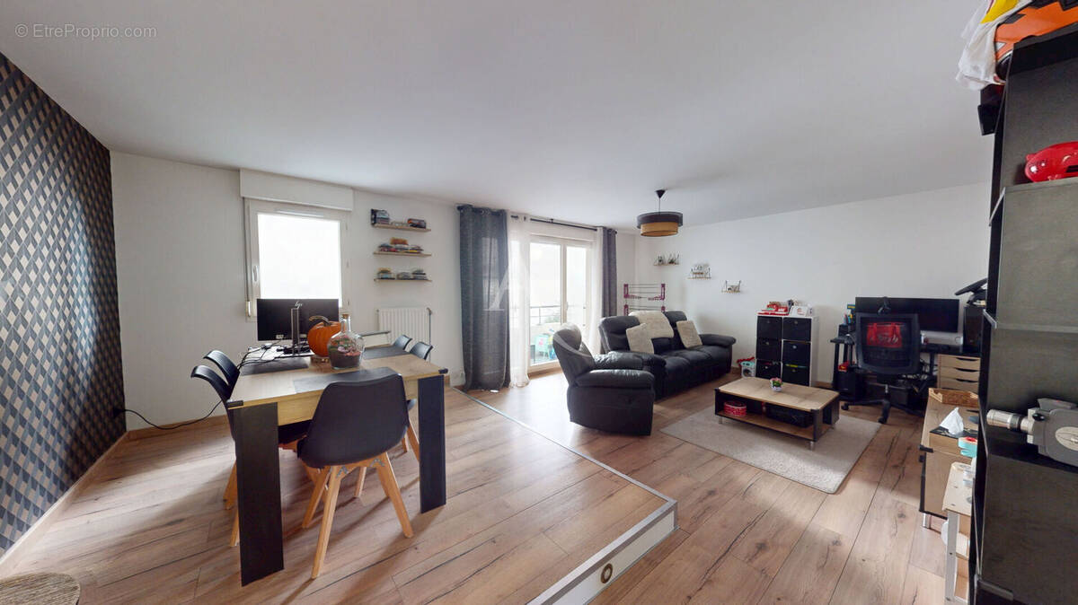 Appartement à CHILLY-MAZARIN