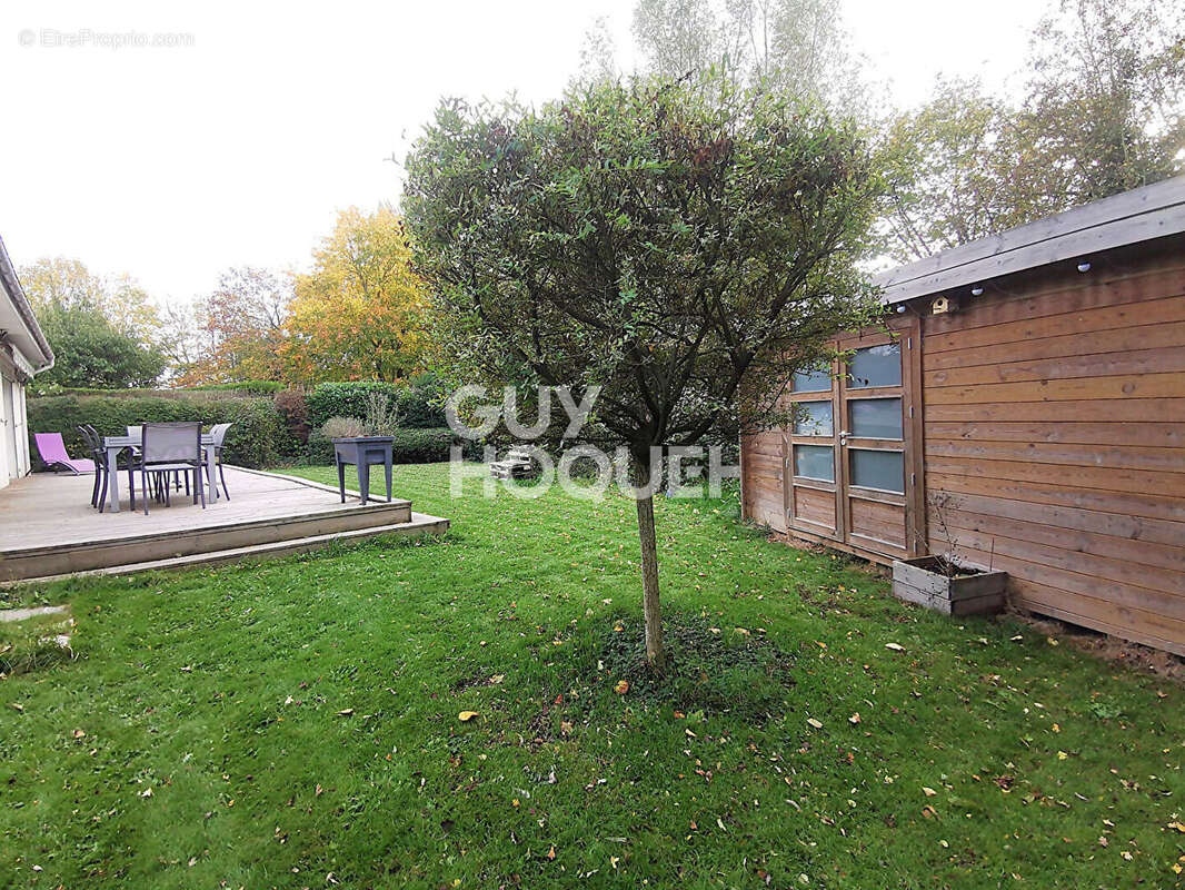 Maison à LA CHAPELLE-D&#039;ARMENTIERES